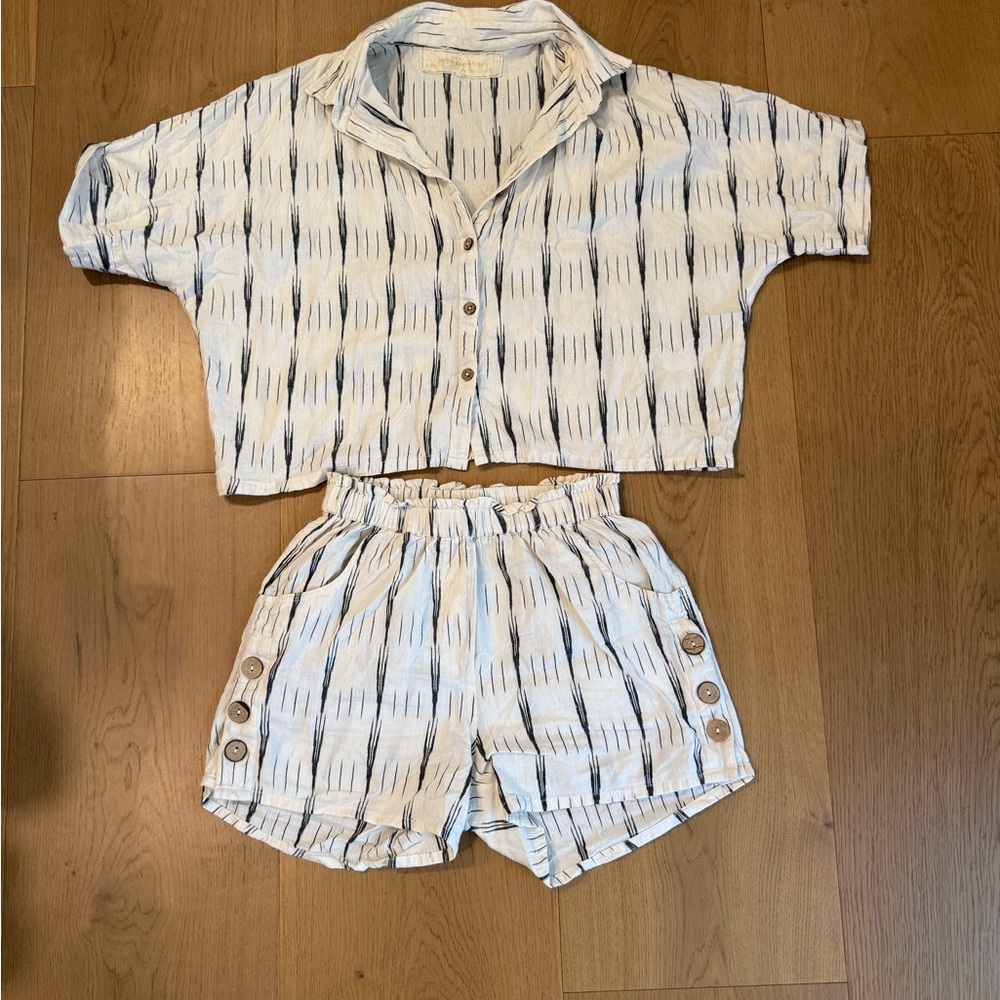 Jen's Pirate Booty Black and Cream Pinstripe Set Casual Chic